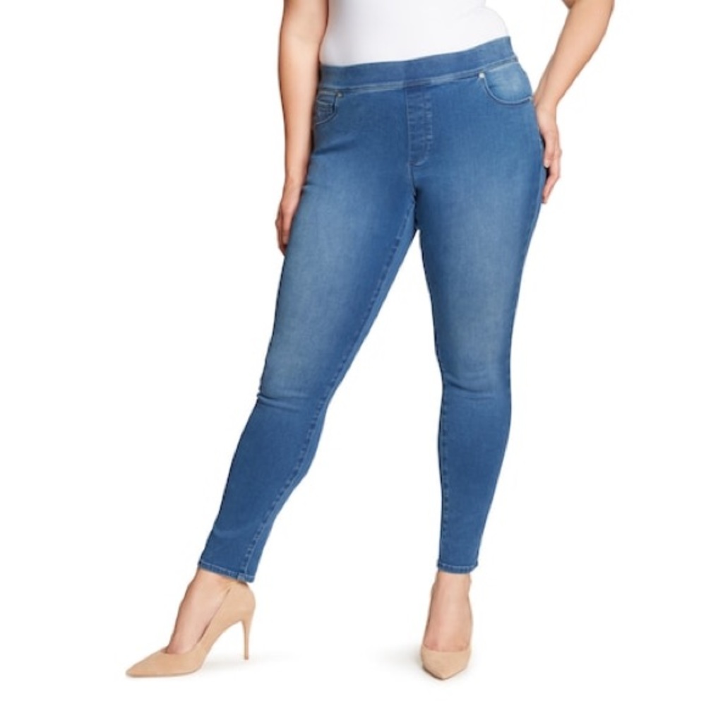 Light Wash Stretch Jeans